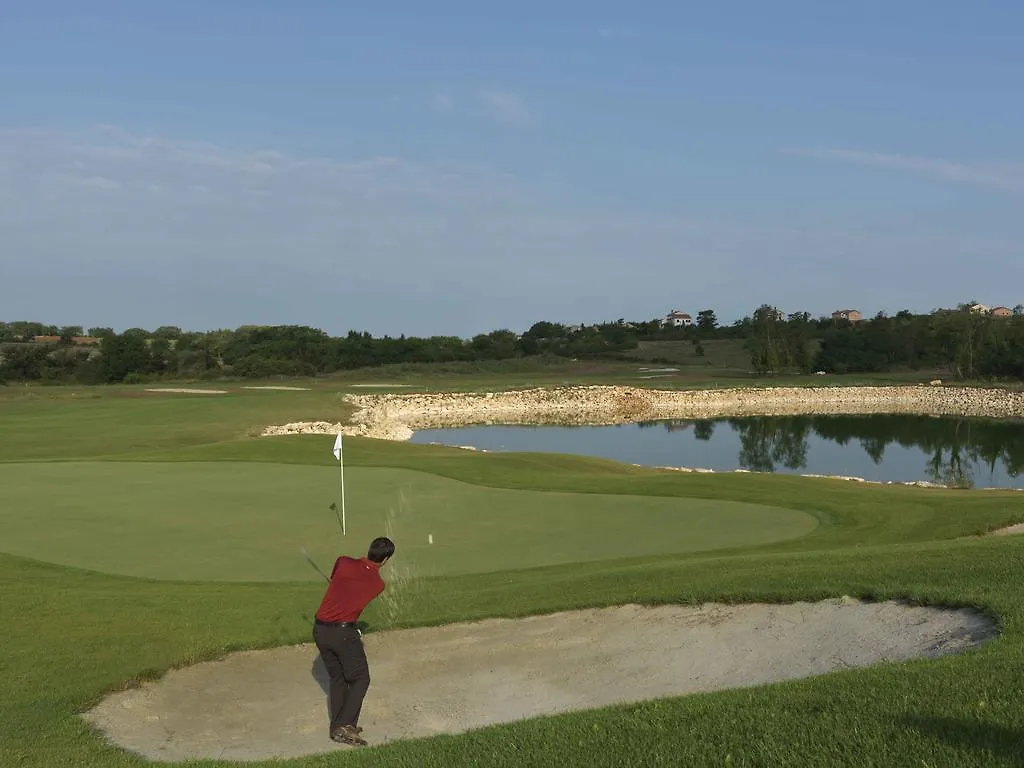 Skiper Apartments & Golf Resort Savudrija 4*,