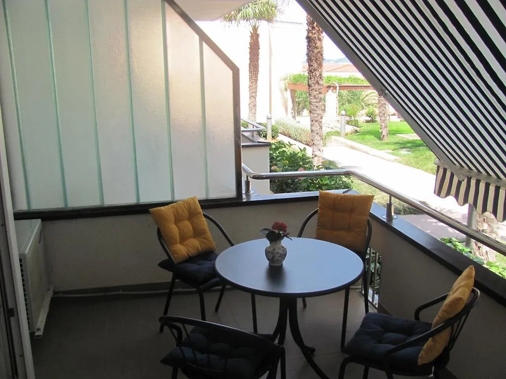 Skiper Apartments & Golf Resort 萨武德里亚 公寓式酒店